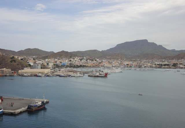 Blick auf Mindelo, Kapverdische Inseln