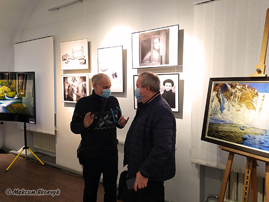 Фотограф Максим Яковчук: Відкриття фотовиставки «Погляд крізь роки»