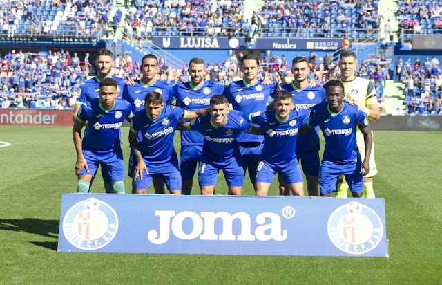 GETAFE C. F. Temporada 2022-23. Domingos Duarte, Ángel Algobia, Borja Mayoral, Enes Ünal, Juan Iglesias, David Soria. Gastón Álvarez, Damián Suárez, Carles Aleñá, Mauro Arambarri, Dakonam Djené. GETAFE C. F. 2 REAL VALLADOLID C. F. 3 Sábado 01/10/2022, 16:15 horas. Campeonato de Liga de 1ª División, jornada 7. Getafe, Madrid, Coliseum Alfonso Pérez: 10.958 espectadores. GOLES: 0-1: 20’, Sergio León, de penalti. 1-1: 29’, Borja Mayoral. 2-1: 31’, Damián Suárez. 2-2: 37’, Sergio León. 2-3: 48’, Óscar Plano.