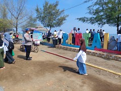 Patroli Satpolairud Polres Batang Sampaikan Pesan Kamtibmas Pada Pengunjung Pantai Sigandu