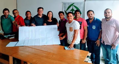 Curralinho: Participa da apresentação do Projeto de um centro de alevinagem do Marajó no município de Breves.