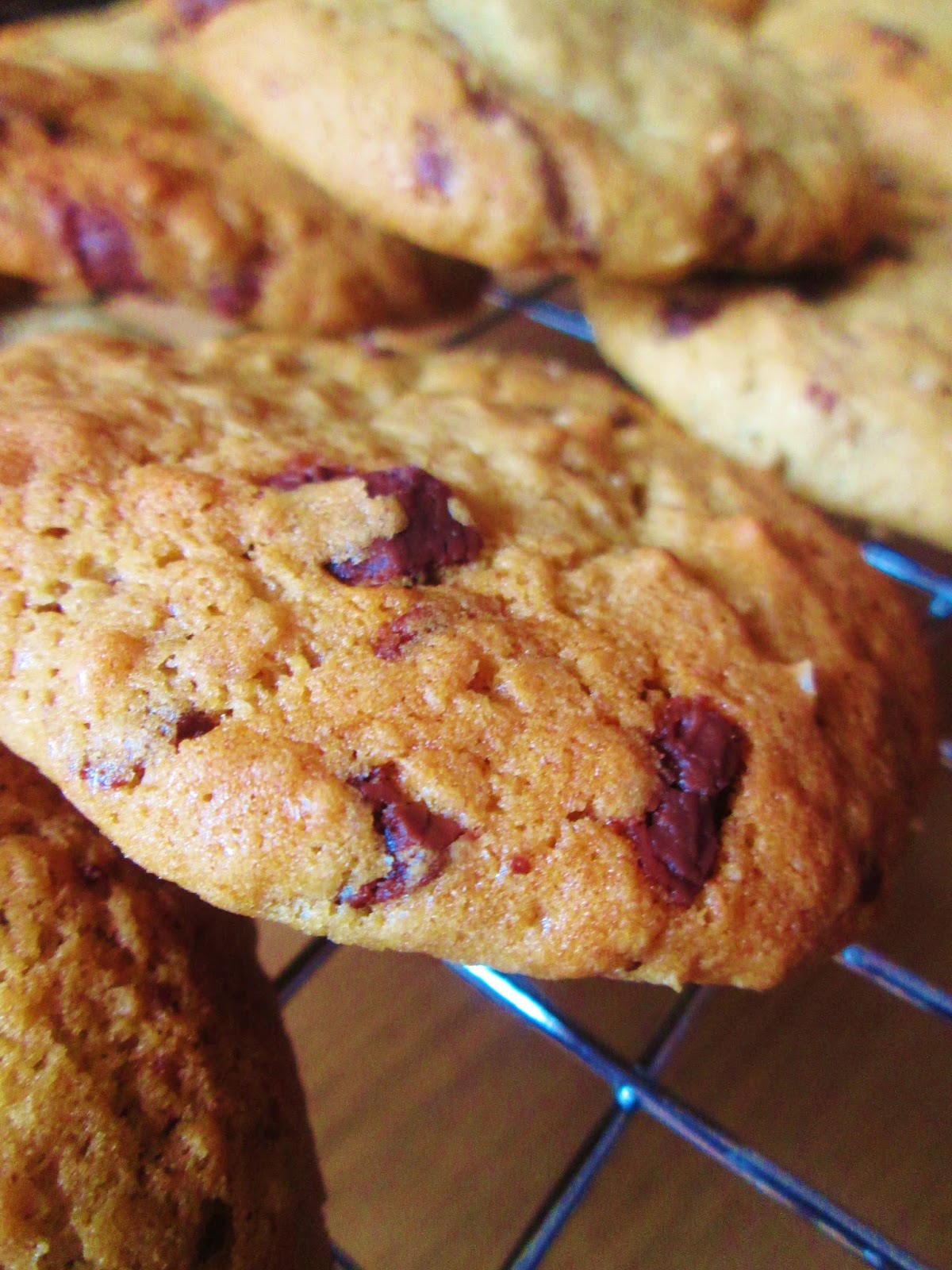 http://themessykitchenuk.blogspot.co.uk/2014/06/reduced-fat-chocolate-chip-cookies.html