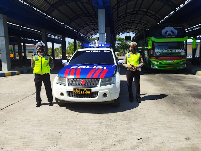 SATLANTAS POLRES PONOROGO LAKUKAN PATROLI DI TERMINAL SELOAJI SELAMA PPKM KABUPATEN PONOROGO