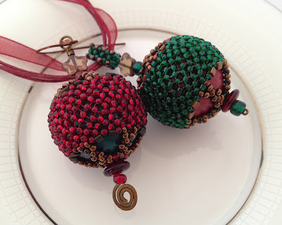 Yule Tidings: Corset and Stays Beaded Bead duo by Karen Williams