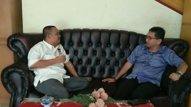 Mastilizal Aye Kritik Gaji Honorer Pemko Padang Tak Sesuai UMR