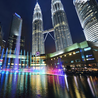 Suria KLCC Tower, KLCC Lake Symphony Light and Sound Water Fountain, Dancing Fountain, Lokasi Terbaik Menonton Dancing Fountain di KLCC Tower,