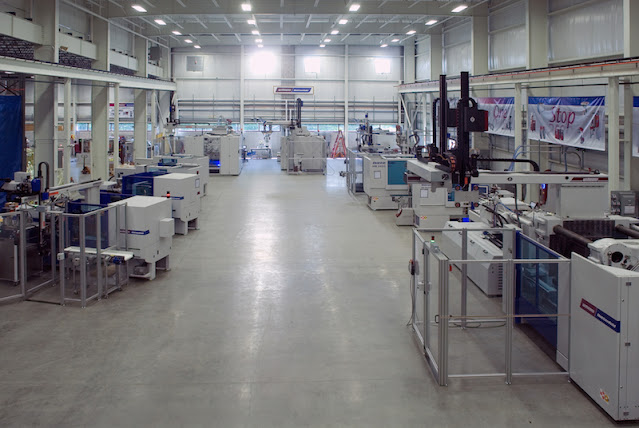 Plastics Machinery Manufacturer