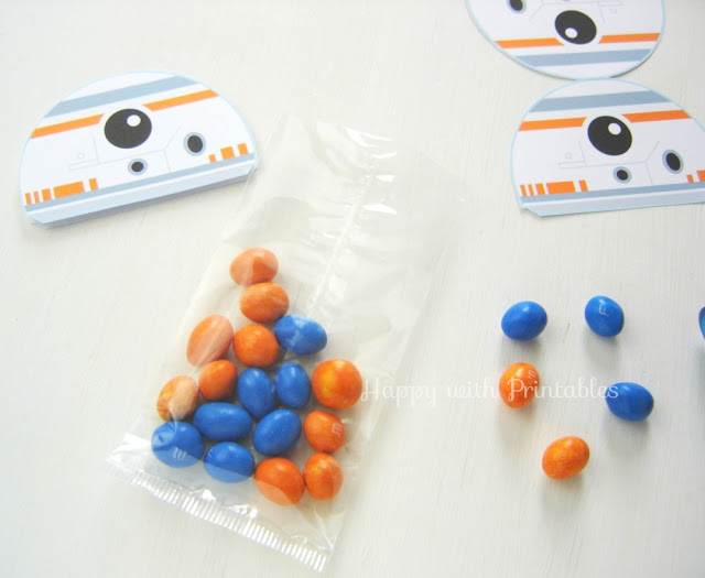 bb8 printables, star wars printables, bb-8 printable, bb-8 party, bb8 treat bag, star wars treat bag lable, the force awakens party, bb8