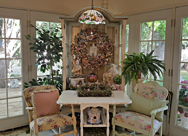 Wall Decor Changes in the Sunroom Pennys Vintage Home