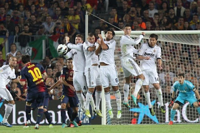 Cuplikan Video Gol Highlights Barcelona vs Real Madrid 2-2 "El Clasico"