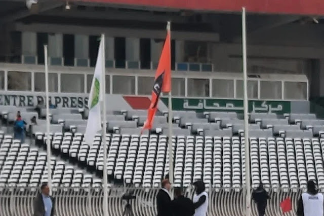 ضغط الوداد البيضاوي يُنزل العلم الجزائري