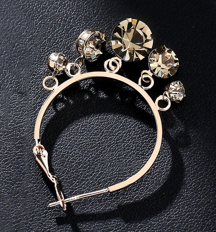 造型風雅莉山卓水晶耳環