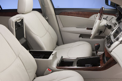 2011 Toyota Avalon Front Seats View