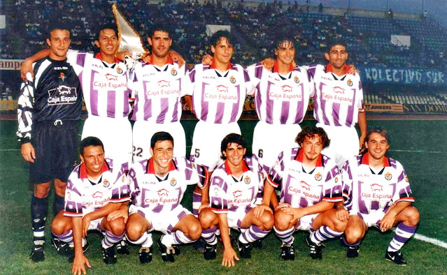 REAL VALLADOLID C. F. Temporada 1998-99. César, Peña, Caminero, García Calvo, Santamaría y Turiel. Eusebio, Marcos, Víctor, Peternac y Chema. XEREZ CLUB DEPORTIVO 0 REAL VALLADOLID C. F. 2 Sábado 08/08/1998. Partido amistoso. Jerez de la Frontera, Cádiz, estadio Chapín.