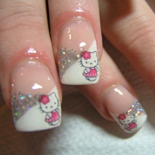 hello kitty nails