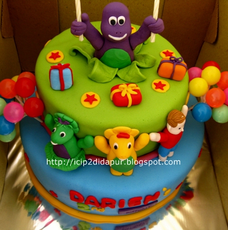 Barney Birthday Cake on Untuk Cake Nya Request Tier Cake Dengan Tema Barney Pop Up