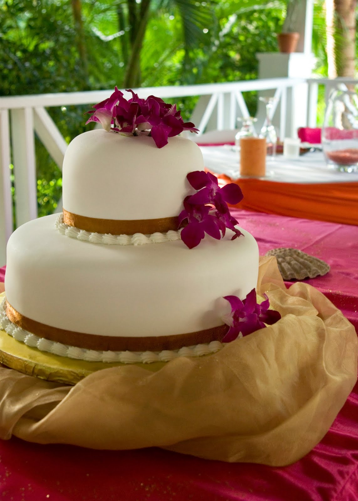 Garden Themed Wedding Cakes