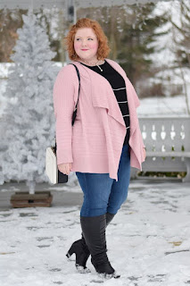 Ideas para combinar el color rosa en invierno. Moda para mujeres curvy