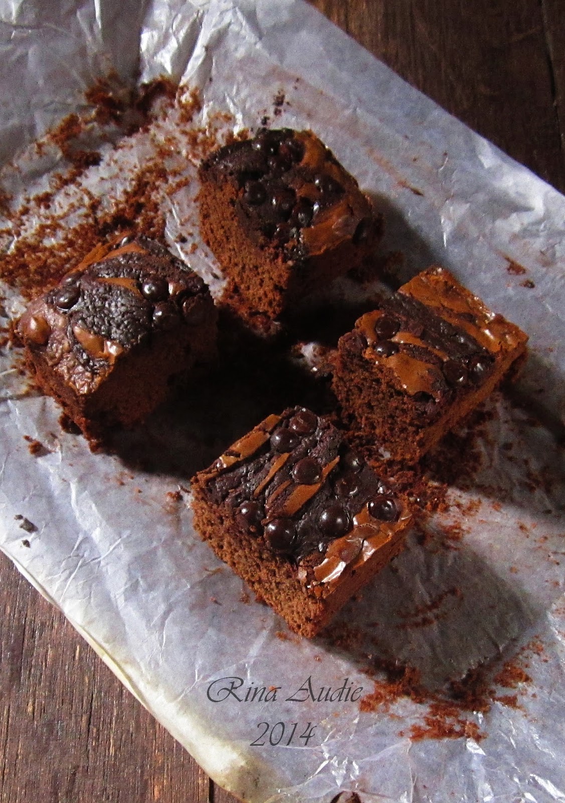Triple Choco Brownies - DapurManis