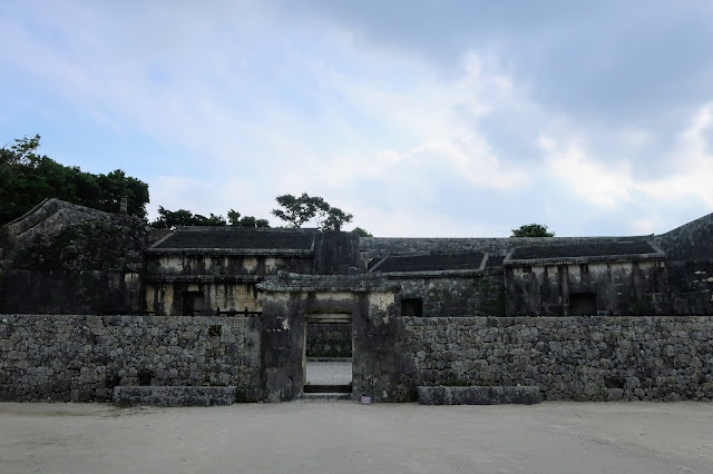 沖縄 世界遺産 玉陵 たまうどぅん