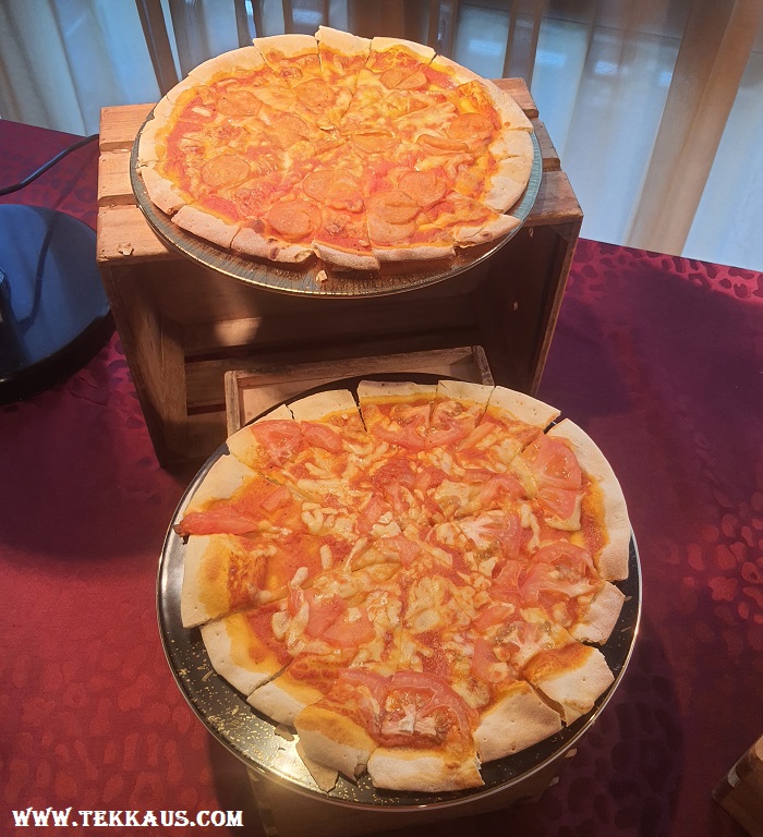 Holiday Inn Melaka Pizzas