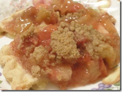 strawberry rhubarb pie4