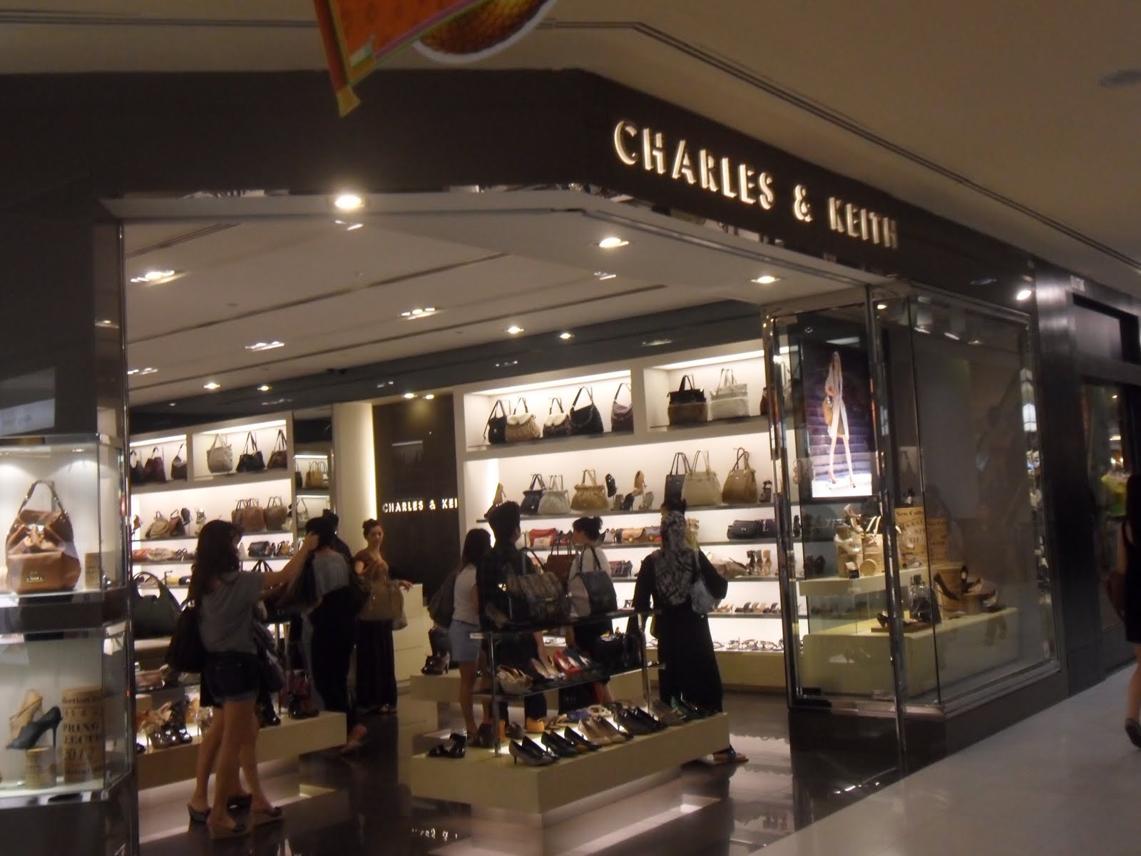 Retail A Window Seat Charles And Keith Sunway Pyramid