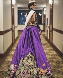 Foto Baju Kebaya Songket Batik Miss Internasional 