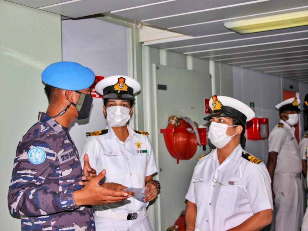 Prajurit TNI AL SATGAS MTF TNI KONGA XXVIII-N/UNIFIL TA. 2022 Masuk Di Pelabuhan Cochin-India