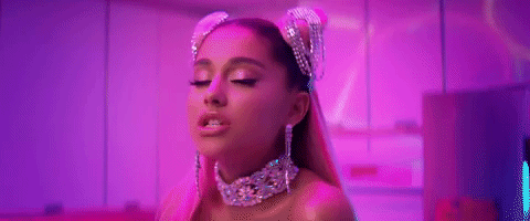 Itsnotyouitsme Blog Ariana Grande Claims Nos 1 2 3 On