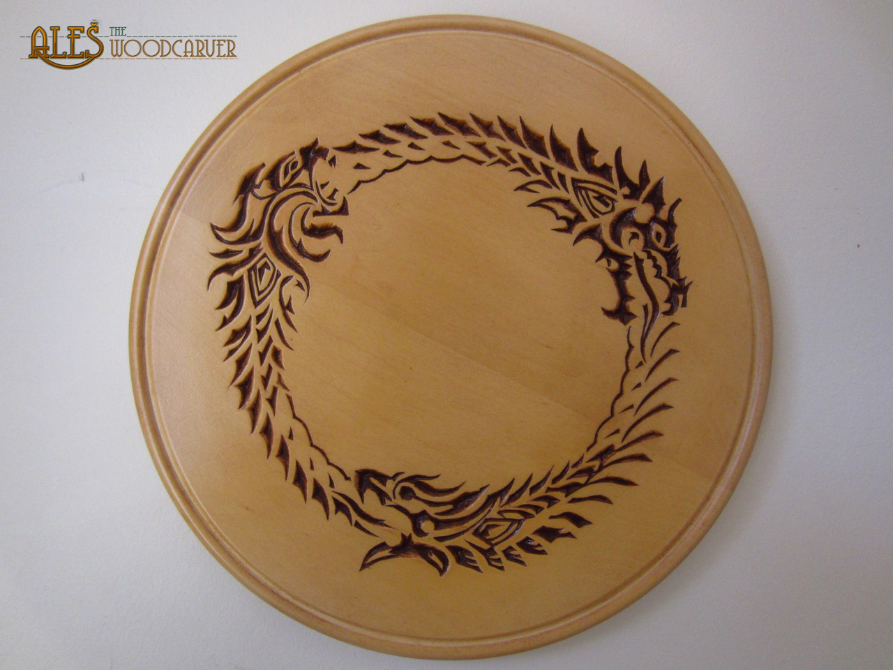 Ales the woodcarver: Ouroboros chip carved plate, Elder Scrolls Online