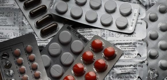 Governo autoriza reajuste de 5,60% no preço dos remédios