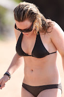 Hilary Duff Cools Off In Sexy Bikini In Hawaiian Sea