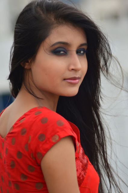 Desi Girl in Saree