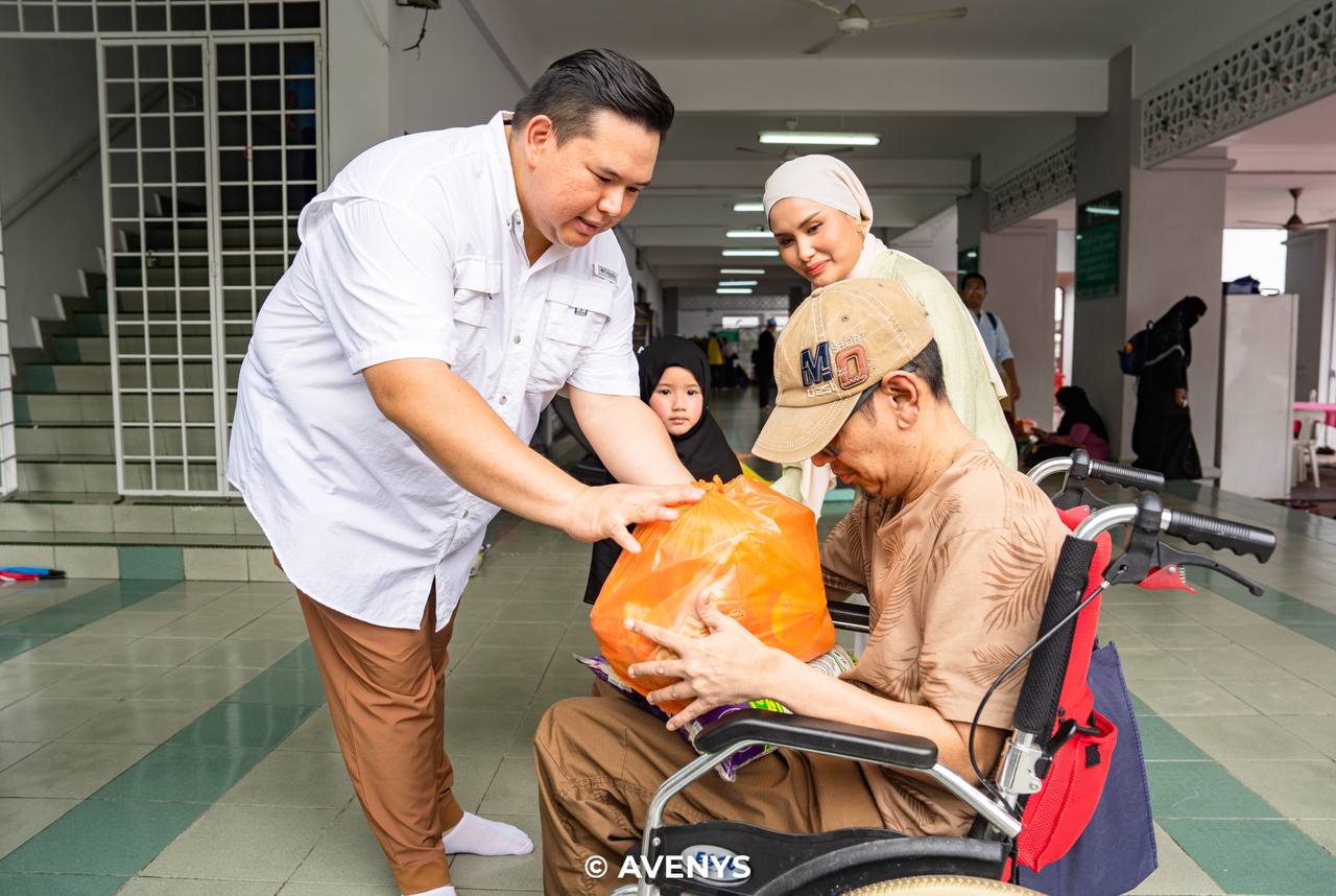 MASAK SENDIRI 340 KG SOTONG UNTUK SEDEKAH MASJID, RAMAI PUJI KEIHKLASAN PASANGAN INFLUENCER