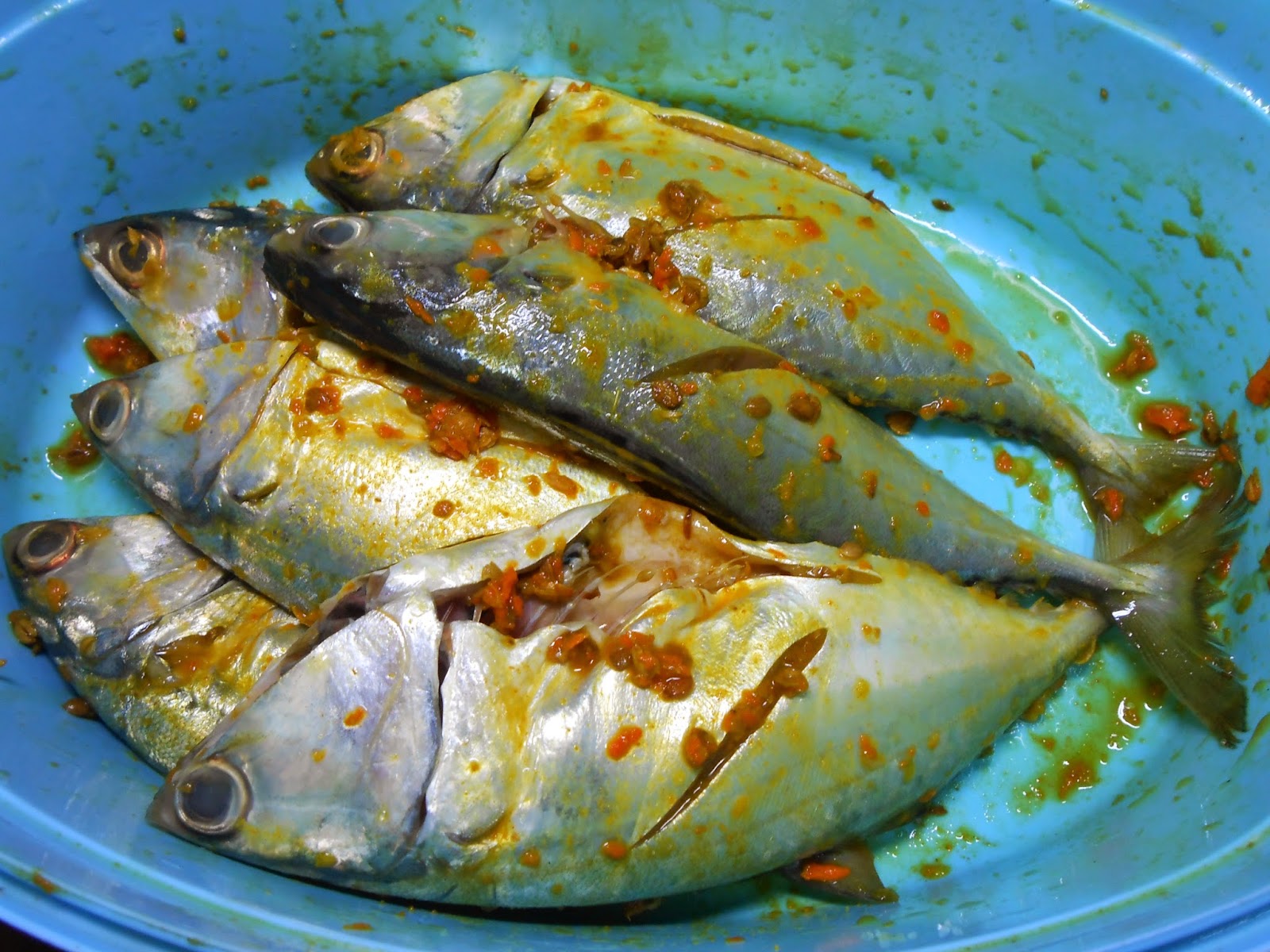 IKAN KEMBUNG GORENG GARING & SAMBAL HIJAU  Fiza's Cooking