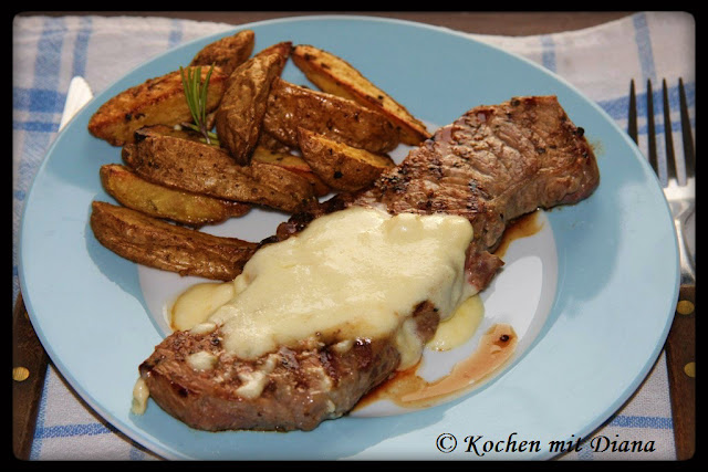 Potato wedges with meat