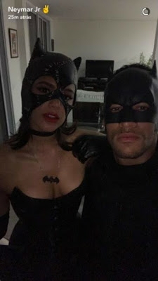 Neymar & girlfriend Bruna Marquezine dress up as Batman & Catwoman to celebrate Christmas