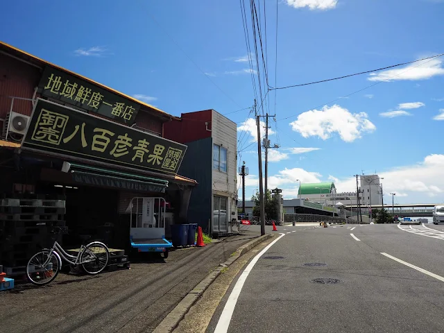 横浜　 中央市場通り