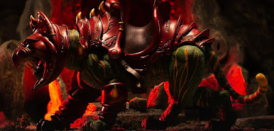 Masters of the Universe Battle Cat 1/6 Scale Figure by Mondo