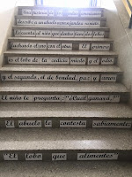 Ideas para Decorar tus Escaleras con Frases Motivadoras y Mensajes Positivos