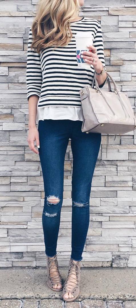 casual style perfection: top + rips + sandals