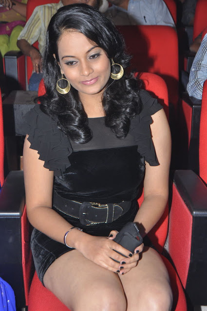 Suja Varunee's Stunning Black Outfit