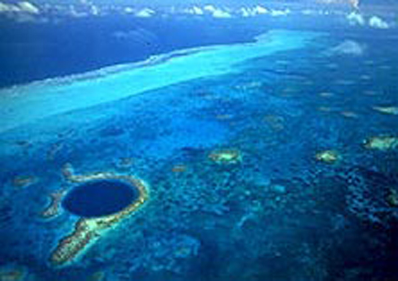 Blue Hole in Belize Nice