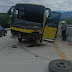 Bus Pariwisata Kecelakaan di Tol Padang-Sicincin: Dua Penumpang Terluka, Bagian Depan Hancur