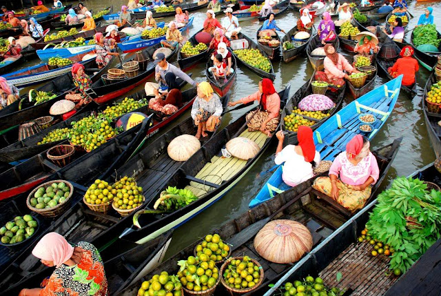 Pasar Apung Banjarmasin