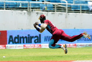 Darren-Sammy-fielding-West-Indies-vs-India-Tri-Series-2013