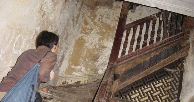 Misteri : Kisah Nyata Tinggal Di Rumah Hantu