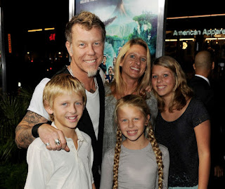 Cali Tee Hetfield with her parents & siblings