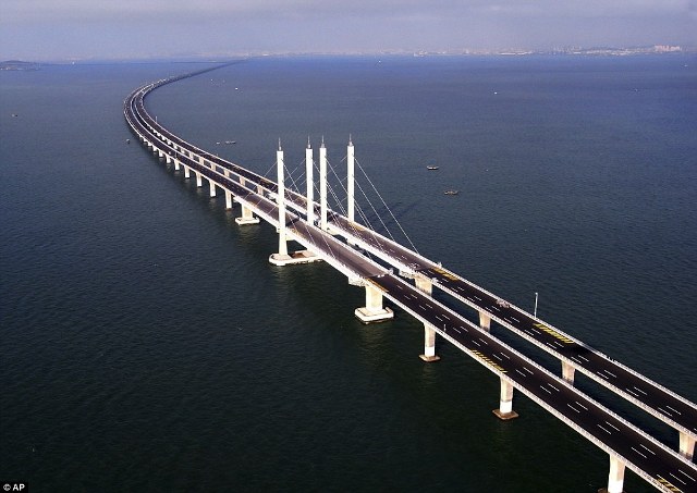 Jembatan Laut Terpanjang Di Dunia Kini Dibuka Di Cina [ www.BlogApaAja.com ]